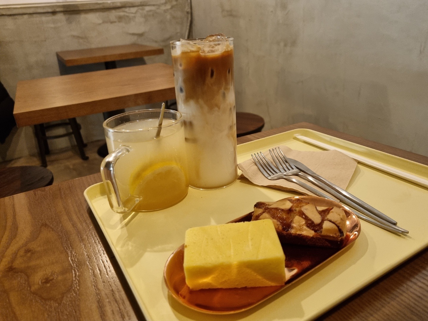 Read more about the article 올림픽공원 산책하다 추워서 카페로 피신